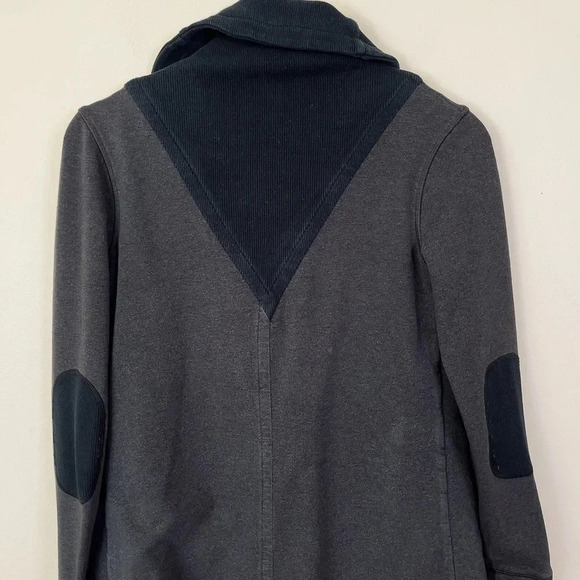 LULULEMON  | GRATITUDE WRAP IN HEATHERED CHARCOAL - Picture 10 of 14